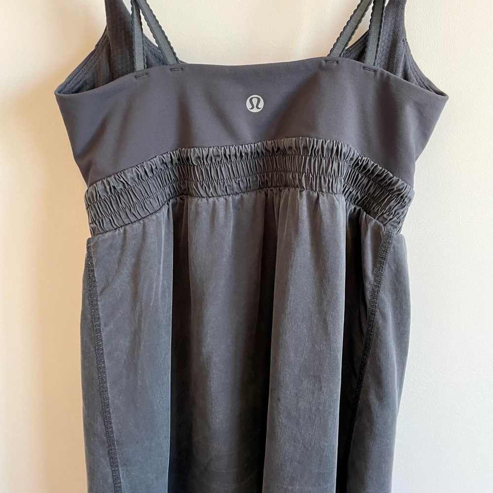 Lululemon workout tank top in grey blue